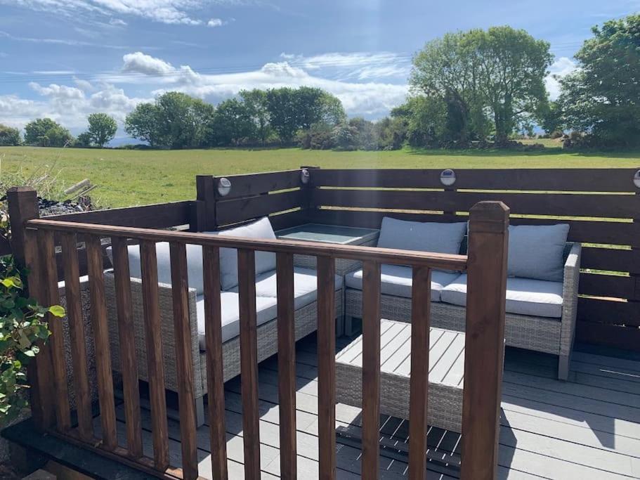 Mikes At Menai - Stylish & Spacious 3 Bed House In Menai Bridge. Екстериор снимка